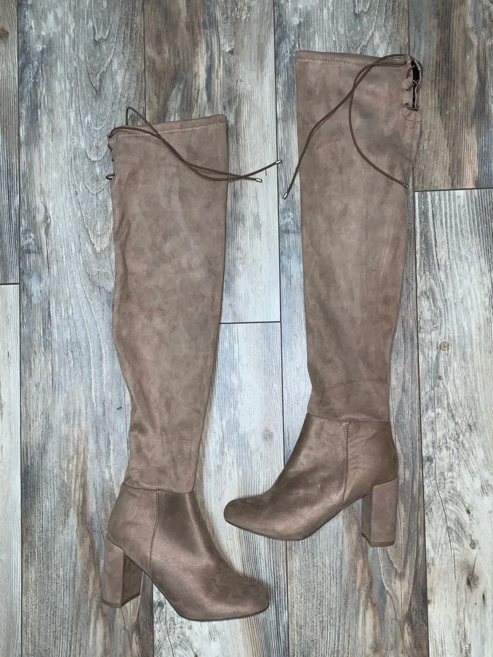 👢Over the knee Tan/Caramel Suede Boots by Chinese Laundry